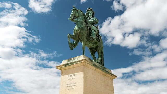 4K Timelapse Sequence of Versailles, France - The Statue of the King Louis XIV