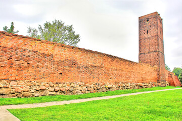 Byczyna - widok murów i wież obronnych, Polska