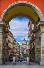 Puerta Arco de Toledo. Plaza España. Madrid - obrazy, fototapety, plakaty