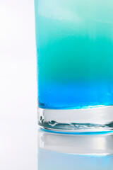 チャイナブルー