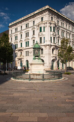 Fototapeta premium Batthyany's sanctuary lamp in Budapest, Hungary