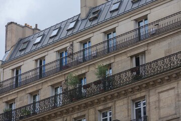 Fototapeta na wymiar Streets of paris, architecture.