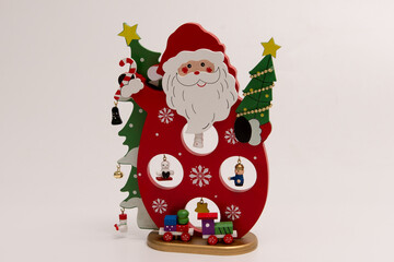 Adorno navideño sobre fondo blanco