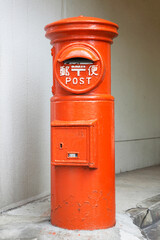 レトロなポスト