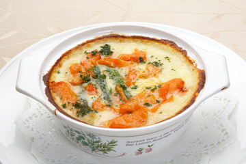 サーモングラタン