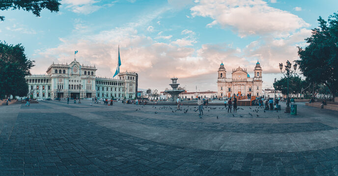 Plaza de la Constituci&oacute;n (Ciudad de Guatemala)