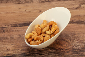 Cashew heap in the bowl