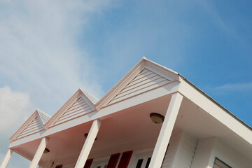 リゾートホテルの屋根