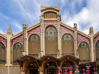 Obraz premium Valencia, Spain: entrance to the central market (Mercado Central), a covered market of the Valencian Modernista school of architecture.