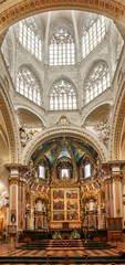 Fototapeta na wymiar Valencia, Spain: interior of the cathedral: cupola and altar