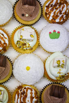 cupcake au chocolat, noix de coco, pistache et autres parfums