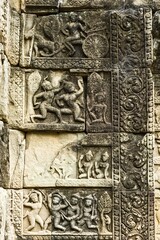Fototapeta na wymiar bas-relief au The Baphuon is a temple dedicated to the Hindu God Shiva in Angkor, Siem Reap, Cambodia