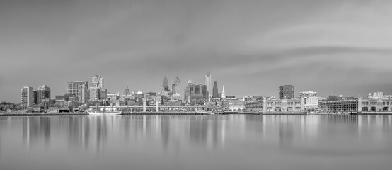 Fototapeta na wymiar Cityscape of downtown skyline Philadelphia in Pennsylvania
