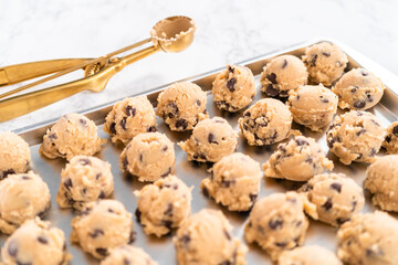 Baking cookies