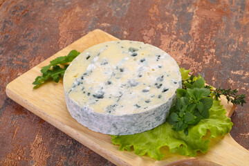 Round blue cheese
