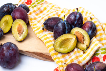 Fresh moyer purple plums