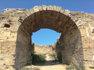 Fototapeta na wymiar Crimea, Kerch / August, 2018: the Arch of the Turkish fortress Yenikale
