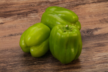 Green sweet bell pepper heap