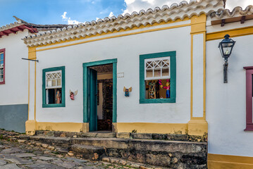 Fototapeta na wymiar Colonial houses of the touristic town of Tiradentes (National Heritage), Minas Gerais, Brasil