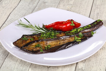Grilled eggplant with bell pepper