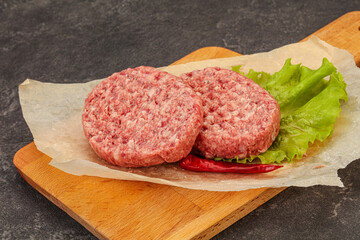 Raw beef cutlet for burger
