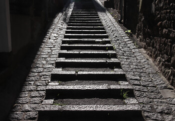 Fototapeta na wymiar escalier de pierre à Villedieu-les-Poeles Manche