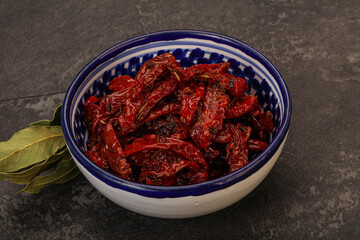 Dry tomato heap in the bowl