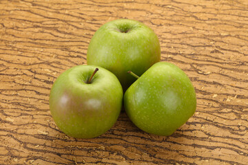 Green ripe apple