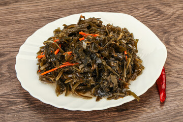 Seaweed cabbage with carrot and sesame