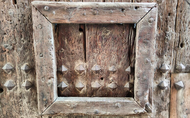 Quart door gate detail in Valencia