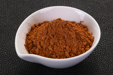 Cocoa powder in the bowl