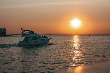 Naklejka premium a port city in Russia, located on the Kotlin Island and the adjacent smaller islands of the Gulf of Finland and the dam