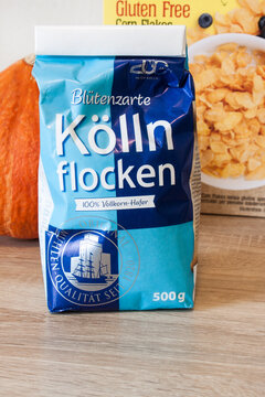 K&ouml;lln oat flakes in a bag close up