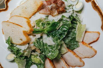 salad with chicken