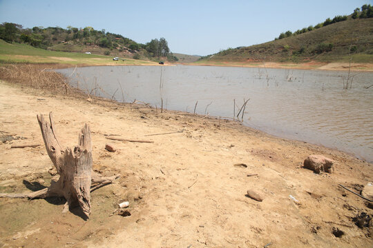 Represa de Paraibuna em Reden&ccedil;&atilde;o da Serra-foto; Rog&eacute;rio Marques