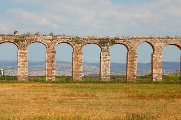 Fototapeta na wymiar Perfectly kept Roman antique aqueduct