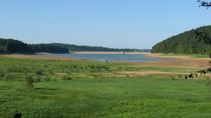Fototapeta na wymiar lac Arrêt d'Arrêt