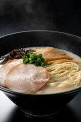 とんこつラーメン