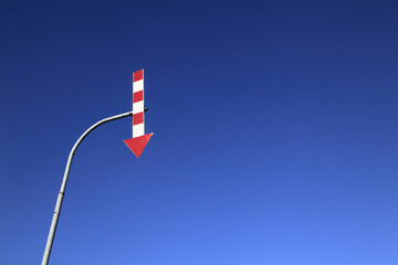 道路標識　矢羽根