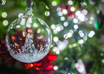 Crystal bauble tree decoration