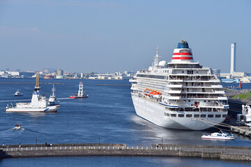 大さん橋クルーズ船火事消火活動