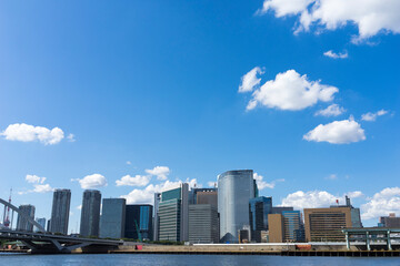 Fototapeta na wymiar 東京　汐留の高層ビル群の風景