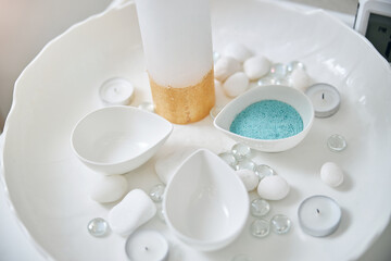 Set of accessories and tools for bathing or spa procedure