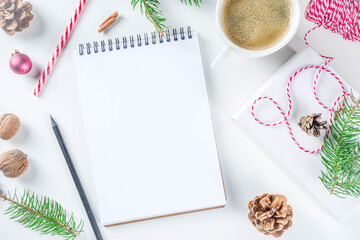 Obraz na płótnie Canvas Christmas and New Year background with empty notepad