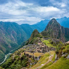 Crédence de cuisine en verre imprimé Machu Picchu Overview of the lost inca city Machu Picchu in Peru.