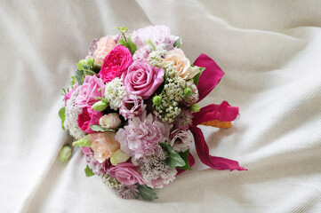 花のアレンジメントアップとりぼん