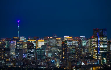Fotobehang 東京夜景　2020年9月　東京スカイツリーと高層ビル群 © oka