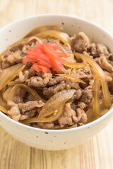 定番料理　牛丼