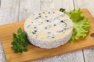 Round blue cheese