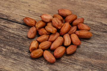 Raw peanut heap - for roast